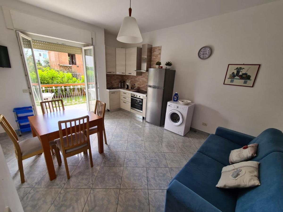 Apartament La Pioggia Nel Pineto Gaeta Zewnętrze zdjęcie